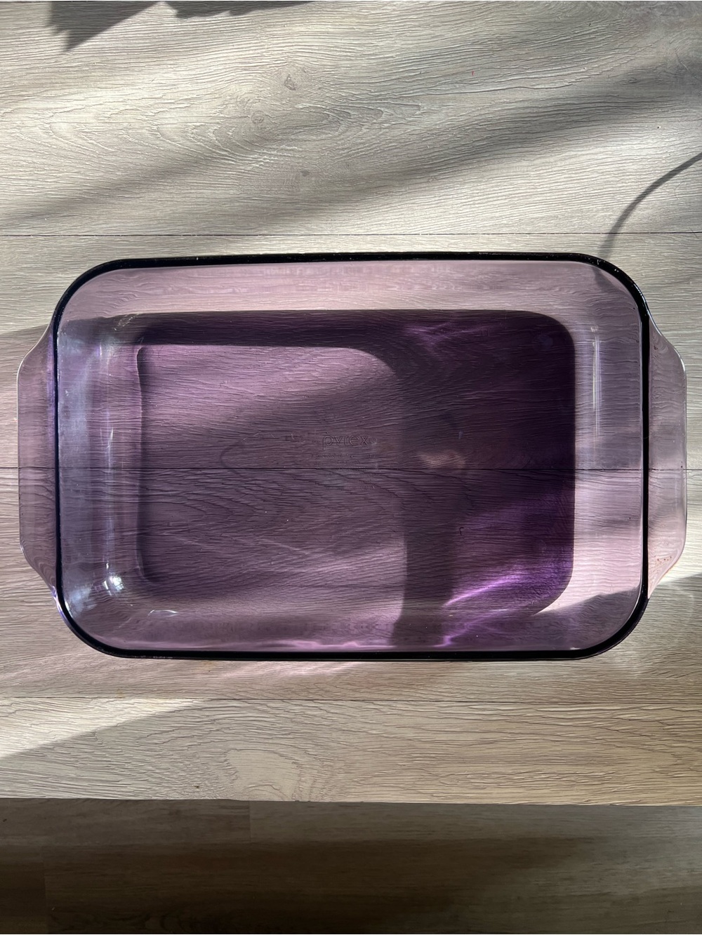 Vintage Pyrex 233-R Amethyst Purple 3Qt Baking Dish